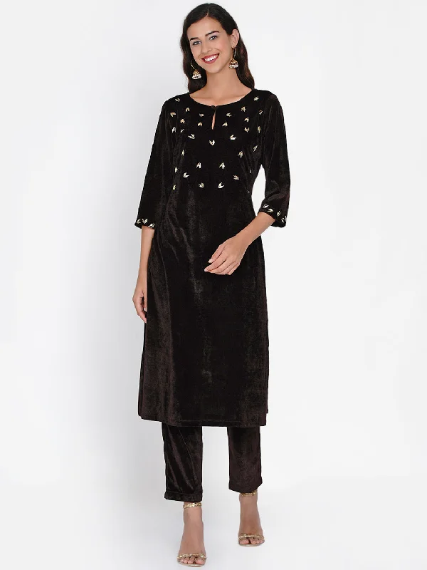 Women's Brown Hand Embellished Velvet Kurta Set - Women Republic